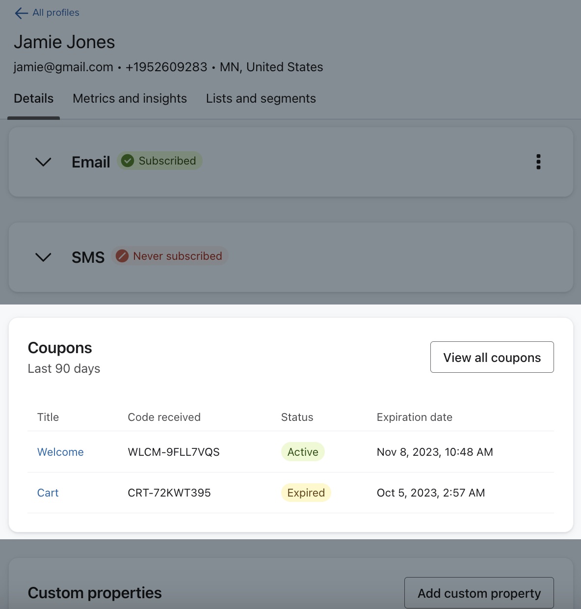 Uma página de perfil para um exemplo de perfil mostrando a seção Coupons (Cupons), na qual é possível ver os cupons recebidos por esse assinante específico.