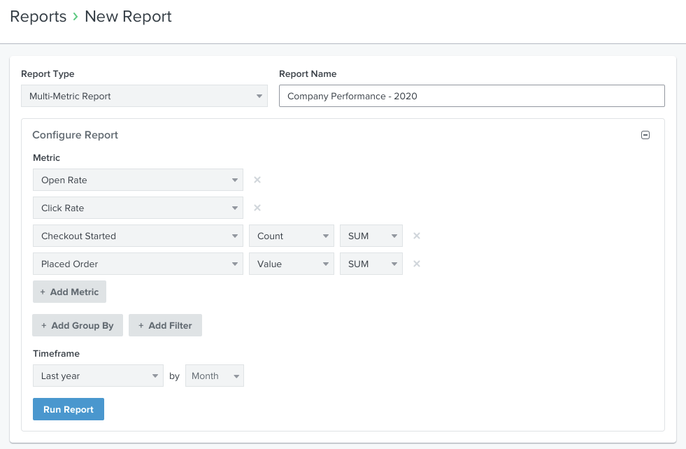 Exemplo de um relatório multimétrico com nome, métricas configuradas e período de tempo escolhido, com o botão Run Report abaixo