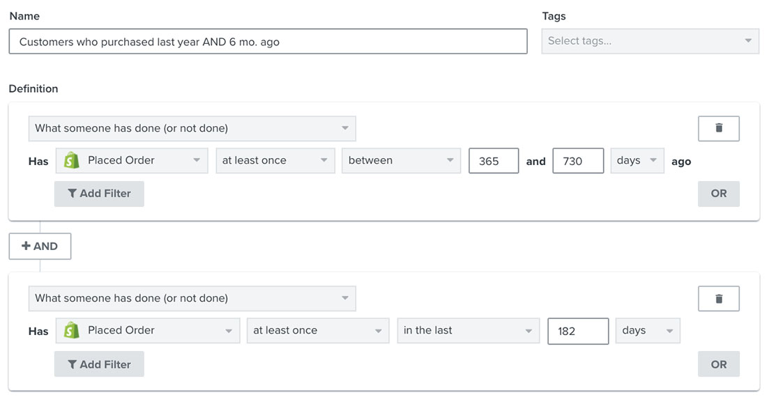 Exemple de segment avec des profils qui ont passé au moins une commande au cours des 365 à 730 derniers jours et qui ont passé une commande au cours des 182 derniers jours.