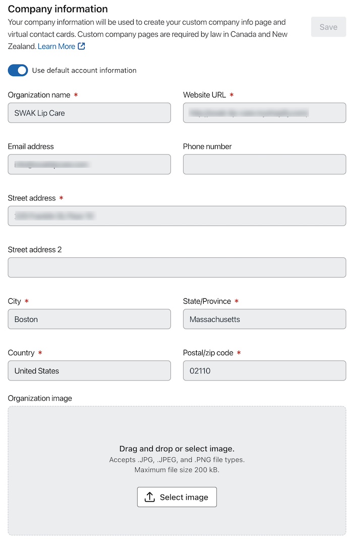 Campos de información de la empresa que incluyen nombre, URL, dirección de correo electrónico, número de teléfono, dirección y para añadir un logotipo