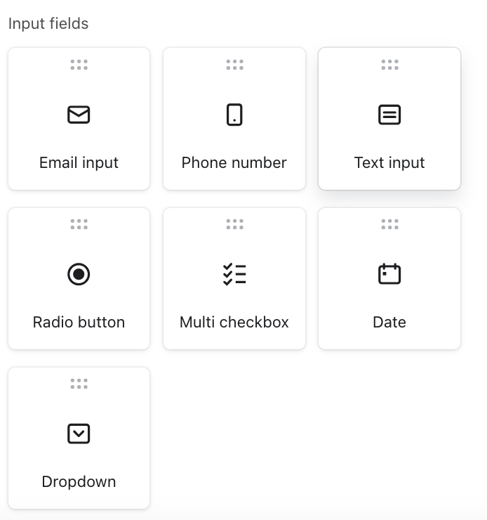 Le opzioni dei campi di input che possono essere aggiunte in un modulo di iscrizione dalla scheda Aggiungi blocchi dell'editor di moduli.