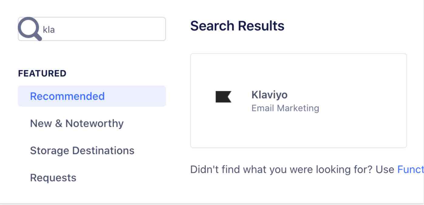 Catálogo de segmentos com Klaviyo na barra de pesquisa e cartão Klaviyo nos resultados