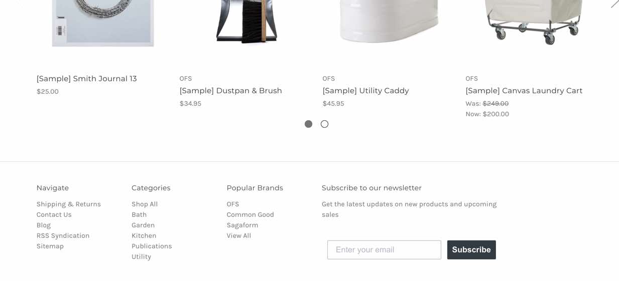 Een BigCommerce storefront met voorbeeldproducten en een inschrijfformulier voor e-mail in de voettekst van de site