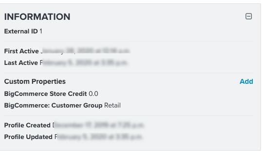 Sekcja informacyjna profilu klienta w Klaviyo pokazująca niestandardowe właściwości zsynchronizowane z BigCommerce, w tym sklep Credit i klient Group.