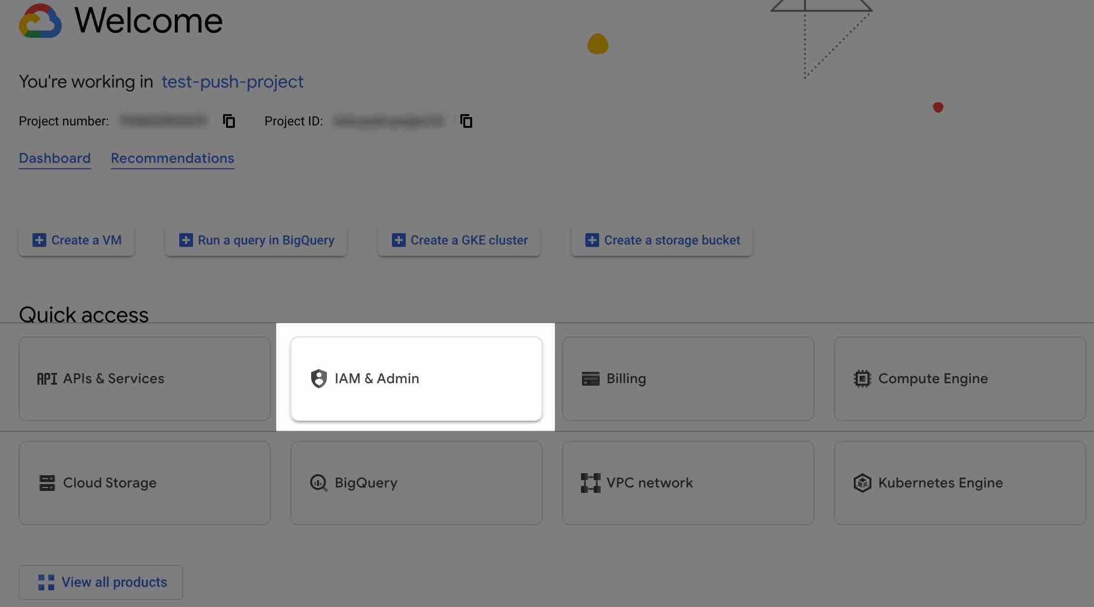 Todos los enlaces de Acceso Rápido, con sólo la opción IAM & Administrador resaltada